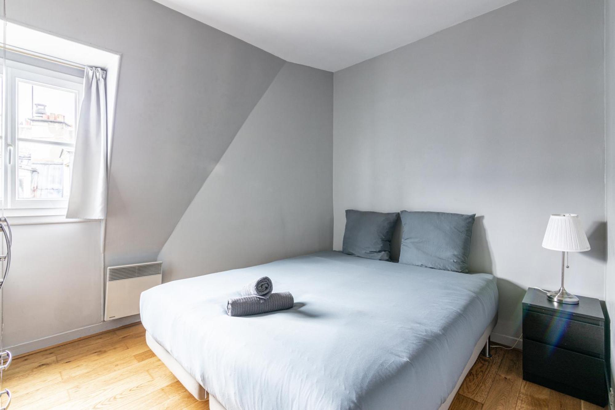Luxurious 2 Bedroom Tour Eiffel Bourdonnais Free Netflix Париж Екстериор снимка