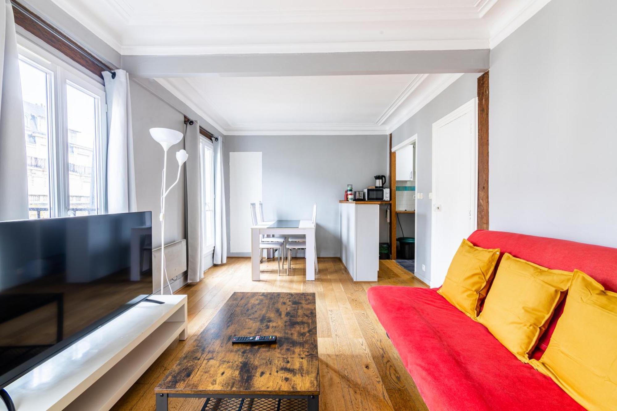 Luxurious 2 Bedroom Tour Eiffel Bourdonnais Free Netflix Париж Екстериор снимка