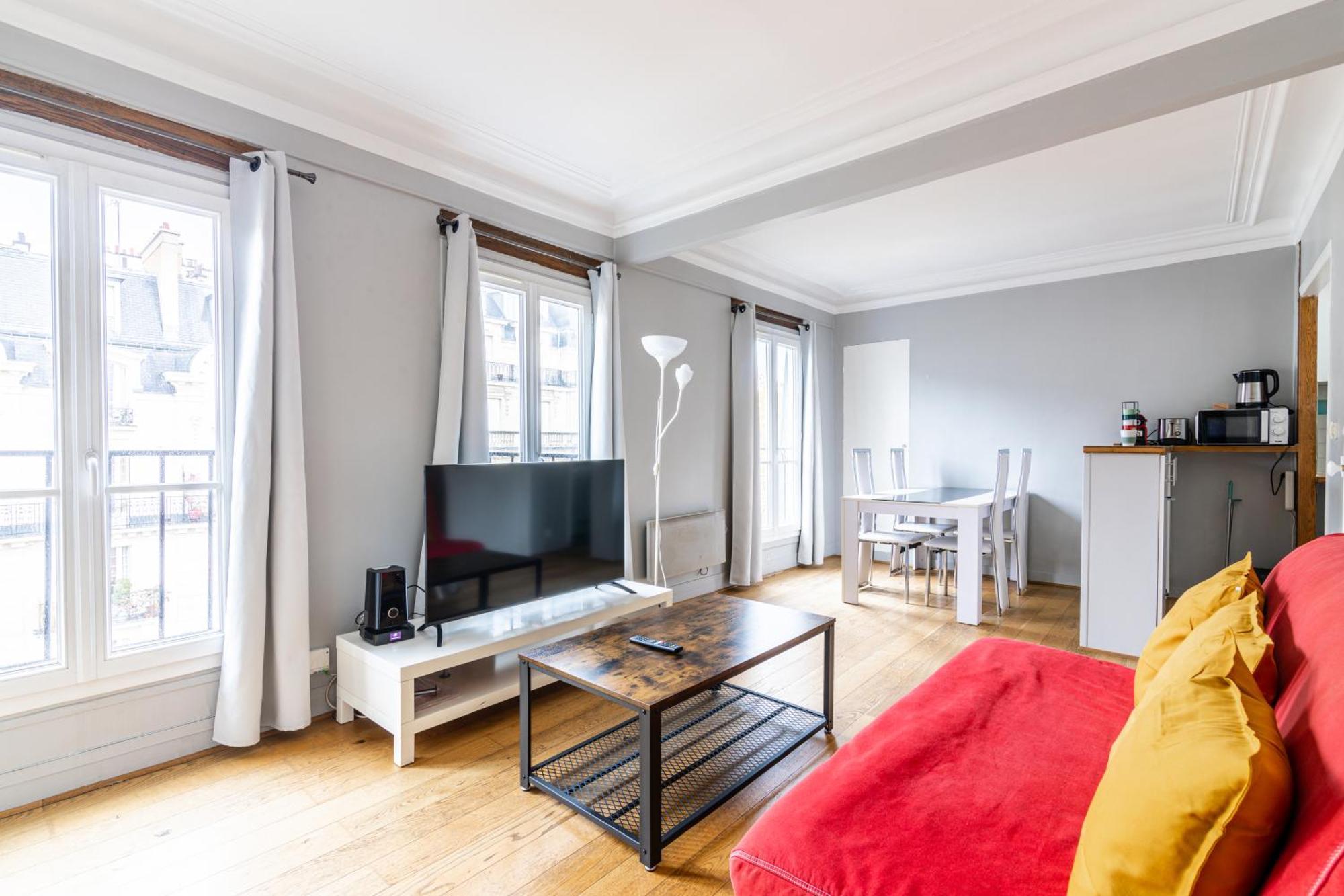 Luxurious 2 Bedroom Tour Eiffel Bourdonnais Free Netflix Париж Екстериор снимка