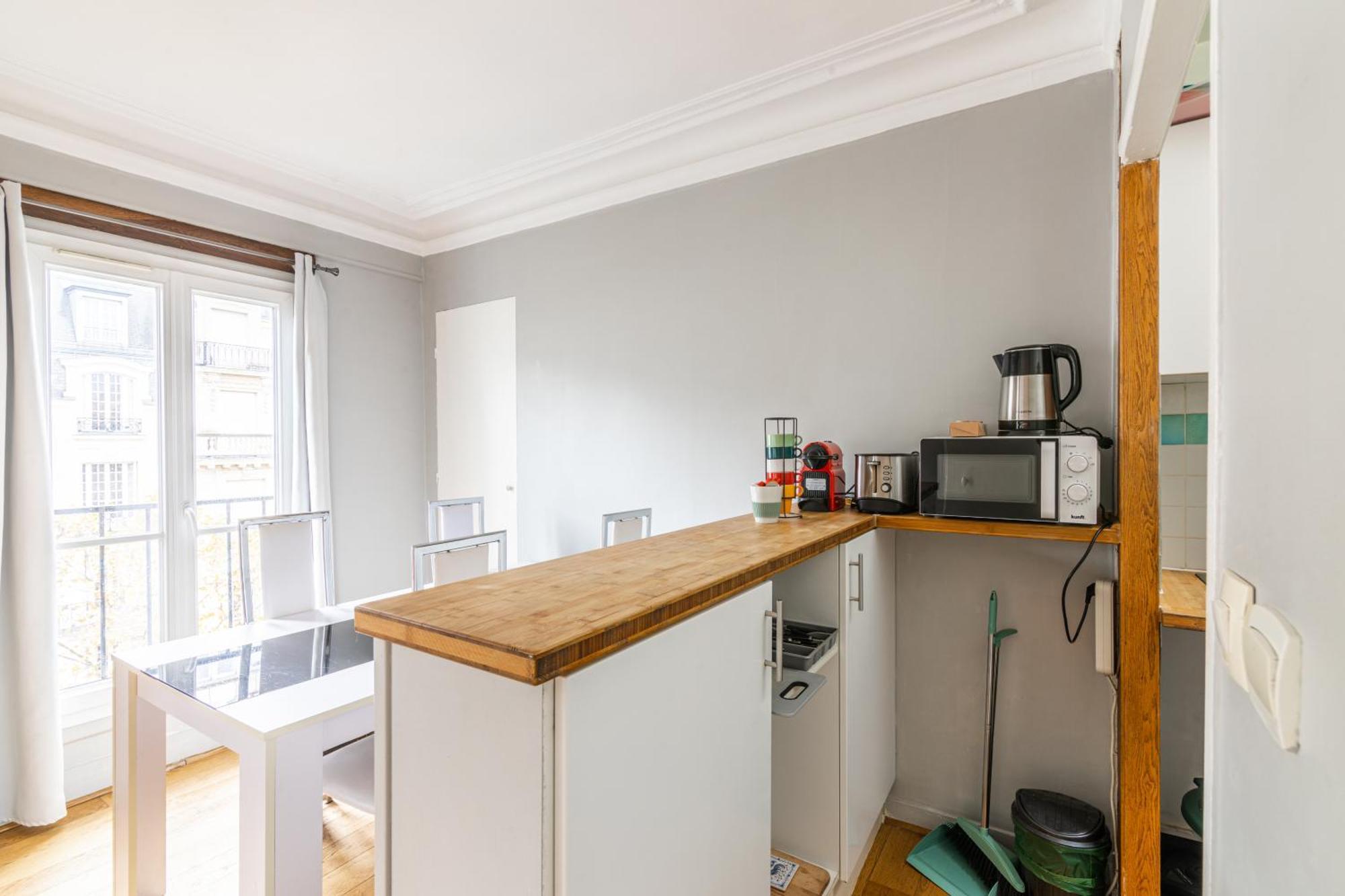 Luxurious 2 Bedroom Tour Eiffel Bourdonnais Free Netflix Париж Екстериор снимка
